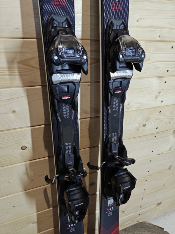 LYŽE VOLKL RACETIGER SRC 163CM --MODEL 2025--